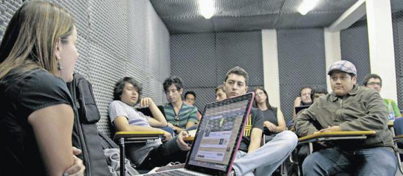 En el College of Music de la Universidad San Francisco de Quito, los estudiantes aprenden a administrar sus proyectos artísticos. Foto: Eduardo Terán / LÍDERES