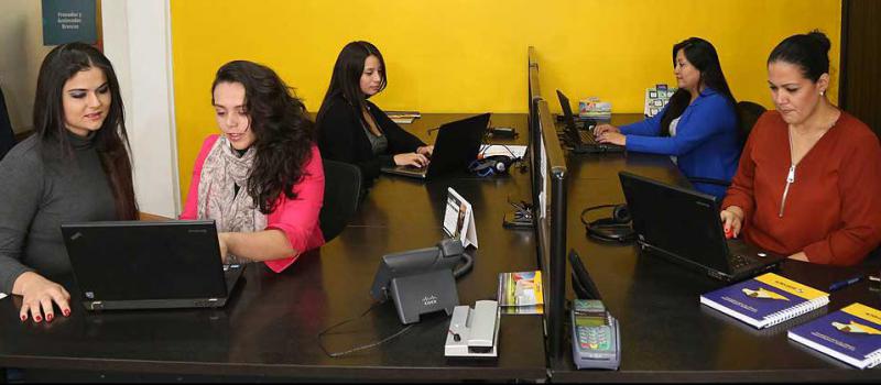 En la firma de monitoreo satelital Satrack trabajan 23 personas entre mujeres y hombres. Foto: Diego Pallero / LÍDERES