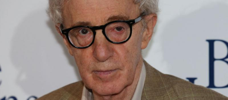 Se sabe que Woody Allen es un hombre talentoso, y que sus películas están repletas de guiños. Foto: Valery Hache/ AFP.