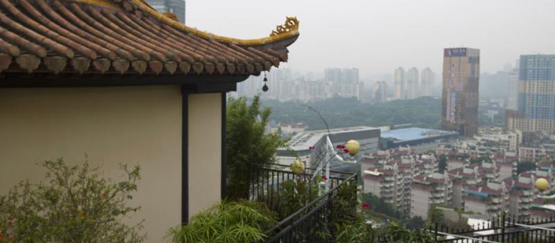 La mayoría son emprendedores, promotores inmobiliarios o inversores y viven en urbes de 'segundo rango' en el país, como Shenzhen. Foto: AFP.