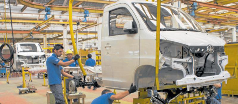 La ensambladora de Giant Motors y JAC Motors en Hidalgo, México. Ambas formas ahora ensamblarán autos compactos. Foto: EFE