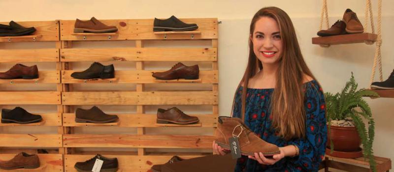 María Elisa Muñoz colocó la marca D’Cuero porque quiere destacar el uso de este material en su calzado. Foto: Xavier Caivinagua para LÍDERES