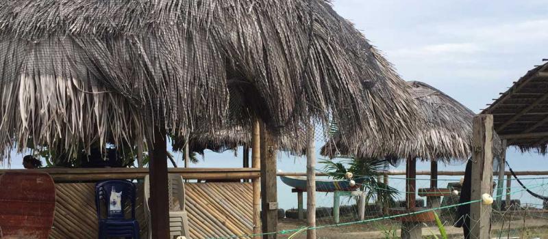 La ubicación de las cabañas permite tener una vista privilegiada del mar y otros sitios turísticos importantes en la ciudad de Esmeraldas. Foto: Marcel Bonilla / Líderes