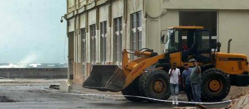 El Estado cubano también financiará la mitad del coste de los materiales de construcción para los damnificados