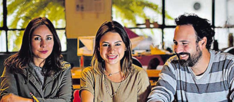 Carolina Rodas, Carla Chávez y Felipe Donoso son los fundadores de RAMA Estudio, en Quito. Foto: Cortesía Impaqto