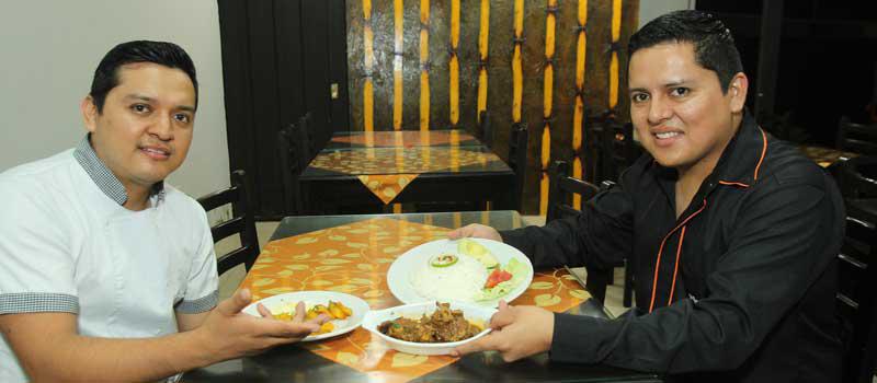 Los hermanos Daniel y Ronny Paucar se asociaron para abrir un restaurante de comida tradicional llamado El Señor de los Secos. Foto: Juan Carlos Pérez para LIDERES