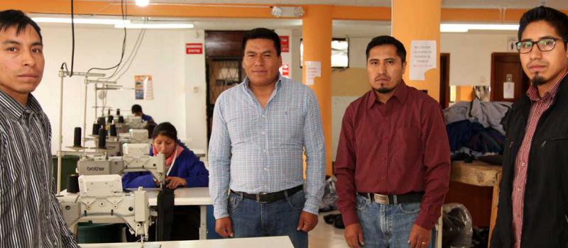 Freddy Ramírez, Vinicio, Fabián y Rolando Panata están el frente de Elohim. Más de 30 personas  trabajan en esta empresa ambateña. Fotos: Glenda Giacometti / LÍDERES