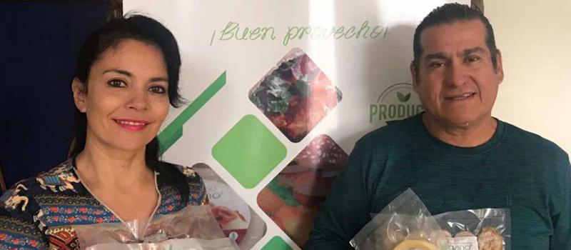 Alexandra Salvador y Francisco Hoyos son los creadores de esta microempresa que impulsa el consumo de alimentos veganos. Foto: LÍDERES
