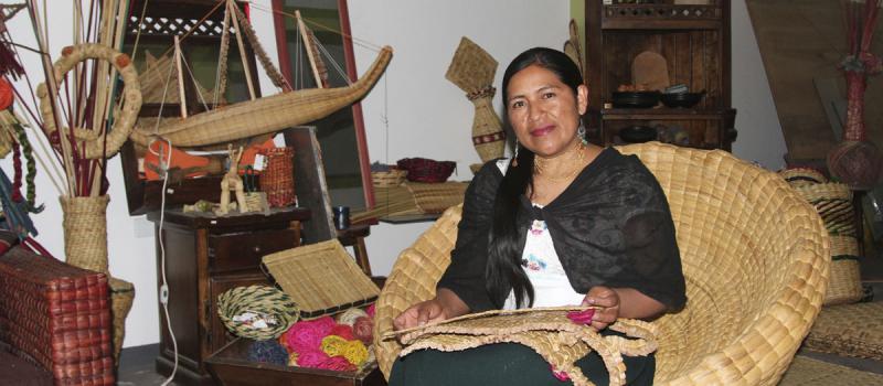 Martha Gonza, propietaria de Totora Wasi, ha trabajado en varios proyectos artesanales en San Rafael. Foto: Álvaro Pineda para LÍDERES