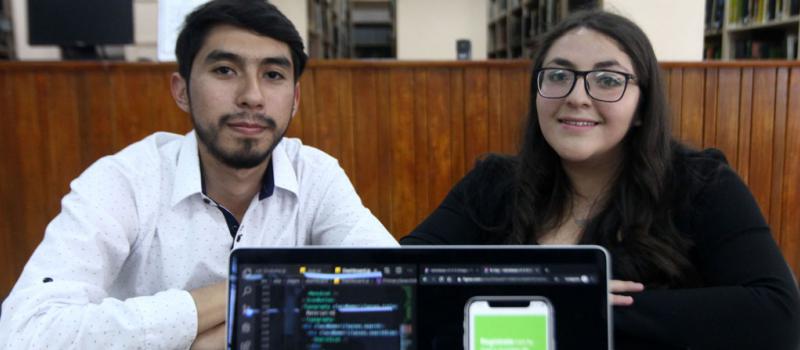 Henry Villavicencio y Andrea Jurado son estudiantes de la Escuela Politécnica Nacional (EPN). Foto: Julio Estrella / LÍDERES