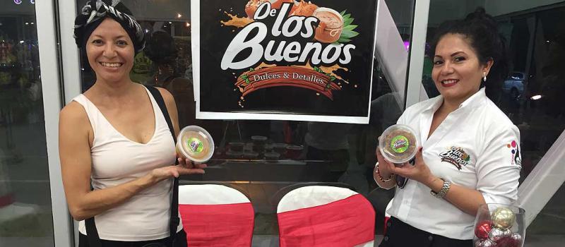 Irene y Nancy Bueno son las hermanas que están  a cargo de la empresa de dulces, que tiene cuatro décadas. Foto: Marcel Bonilla / LÍDERES