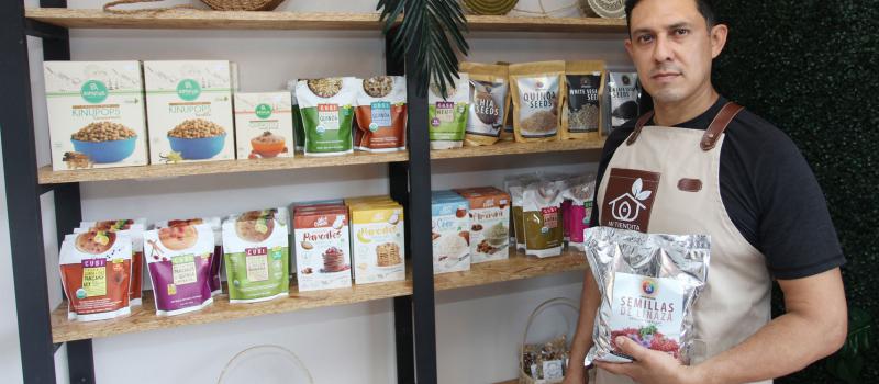 Karina Flores y Danilo Guadalupe son los propietarios de  Mi Tiendita Saludable, que comercializa productos orgánicos 100% ecuatorianos. Fotos: cortesía Mi TIendita Saludable y Juan Carlos Pérez para LÍDERES