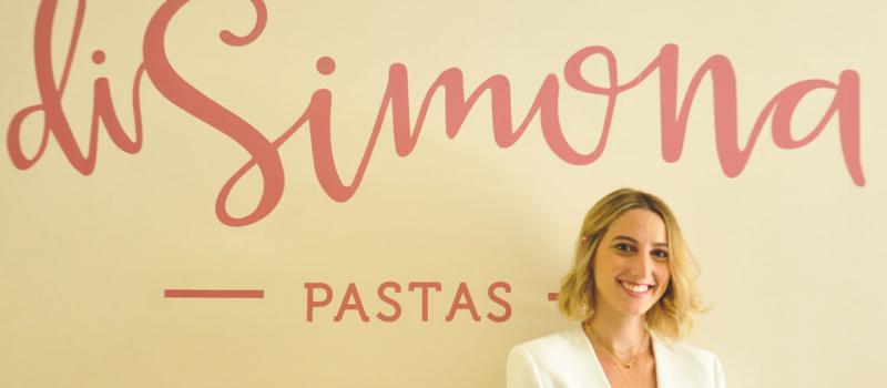 Francesca Petrilli es la creadora de Di Simona Pastas. La fábrica está en Guayas. Su producto se distribuye, actualmente, en más de 50 puntos.