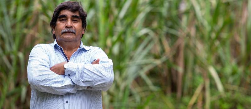 Rubén Tufiño dirige la Cooperativa de Producción de Panela El Paraíso (Copropap), que se dedica a la producción de panela granulada para la exportación. La caña de azúcar se cultiva en la parroquia Pacto, en el noroccidente de Quito. Fotos: Diego Pallero